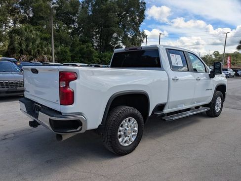 Used 2024 Chevrolet Silverado 2500 LT AWD/4WD image 4