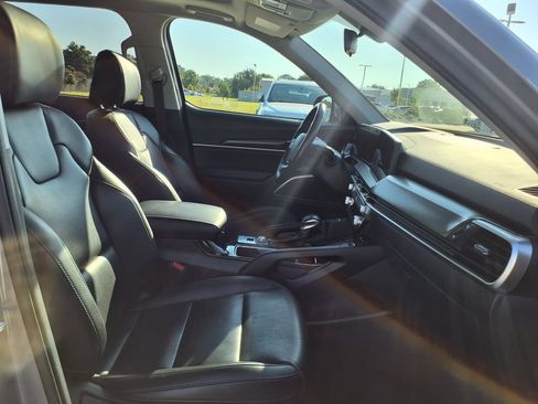 Used 2025 Kia Telluride S FWD image 26