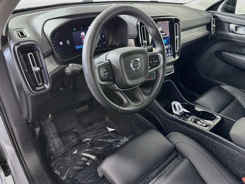 Used 2026 Volvo XC40 B5 Plus AWD/4WD image 23