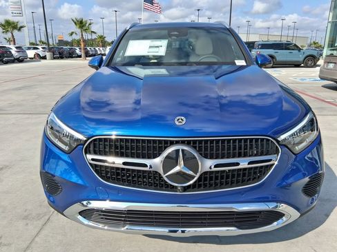 New 2026 Mercedes-Benz GLC 300 image 2