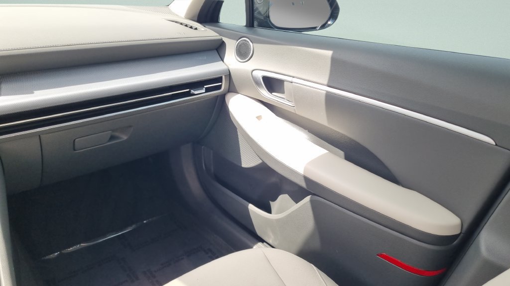 Certified 2024 Hyundai Sonata SEL w/ Convenience Package FWD image 13