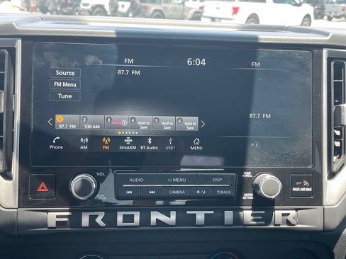 Used 2025 Nissan Frontier SV RWD image 28
