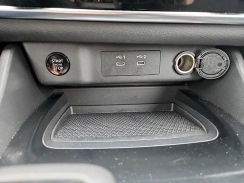 Used 2024 Nissan Rogue S image 23