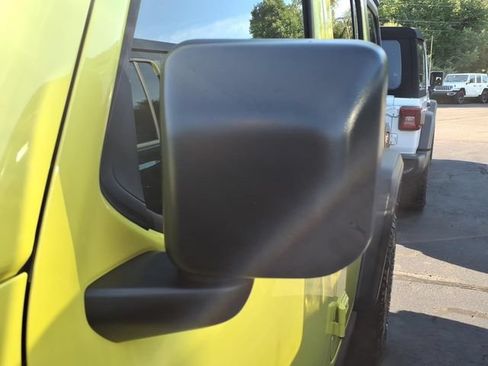 Used 2022 Jeep Wrangler Unlimited Sport AWD/4WD image 9
