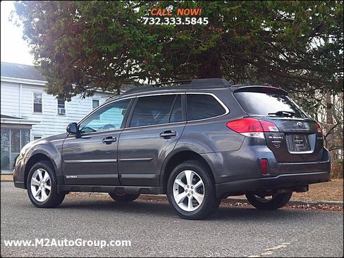 Used 2013 Subaru Outback 2.5i Limited w/ Moonroof Pkg AWD/4WD image 3
