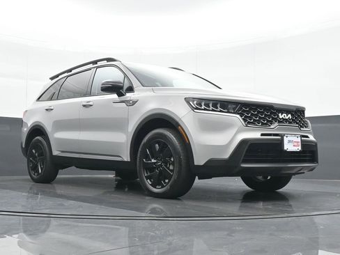 Used 2022 Kia Sorento S image 24