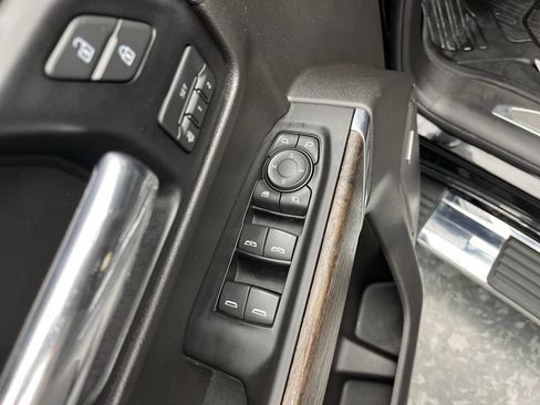 Certified 2019 GMC Sierra 1500 Denali w/ Technology Package AWD/4WD image 9