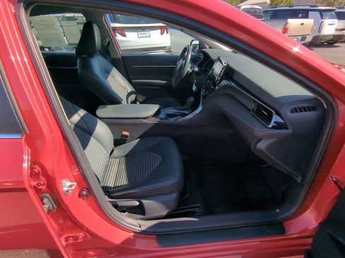 Used 2023 Toyota Camry SE image 44