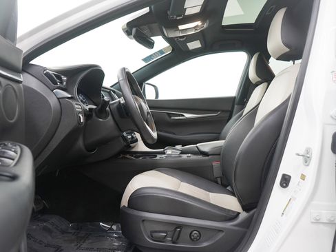 Used 2024 INFINITI QX55 Luxe image 22