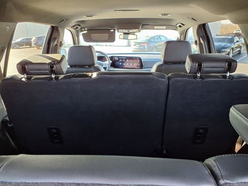 Used 2025 Chevrolet Tahoe Z71 image 29