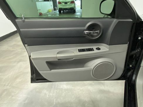 Used 2006 Dodge Charger SRT8 w/ SRT Option Group III image 42