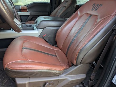 Used 2022 Ford F250 King Ranch w/ King Ranch Ultimate Package AWD/4WD image 12