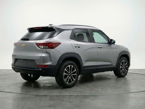 Used 2025 Chevrolet TrailBlazer LT image 9