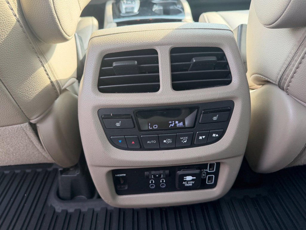 Used 2020 Honda Pilot Touring image 18