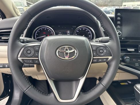 Used 2024 Toyota Camry XLE w/ Navigation Package image 23