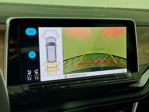 Used 2026 Volkswagen Atlas SE w/ Panoramic Sunroof Package FWD image 24