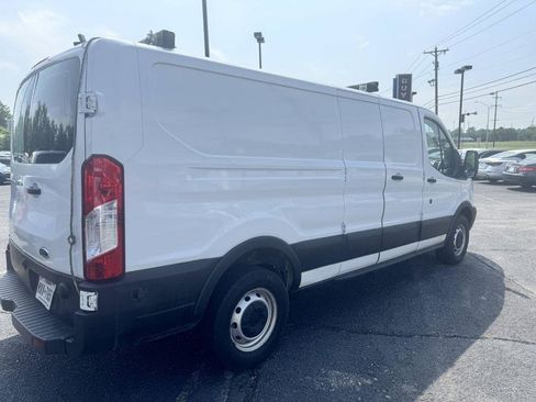 Used 2019 Ford Transit 250 148 Low Roof RWD image 4