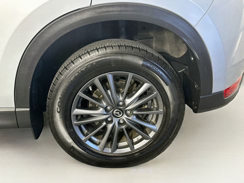 Used 2020 MAZDA CX-5 Touring FWD image 11