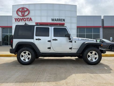 Used 2008 Jeep Wrangler Unlimited Rubicon w/ PWR Convenience Group AWD/4WD image 3