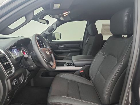 New 2026 RAM 1500 Express AWD/4WD image 18
