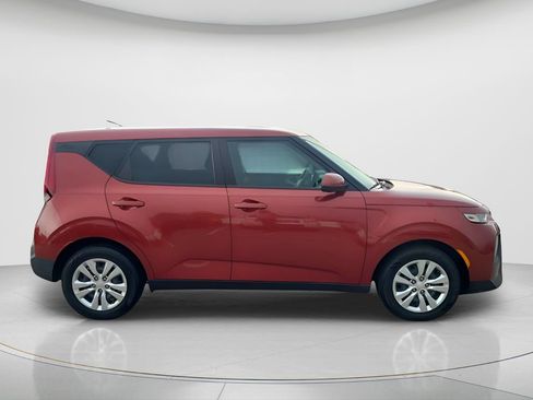 Used 2020 Kia Soul LX FWD image 4