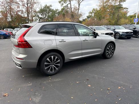 Certified 2025 Volvo XC60 B5 Plus image 52