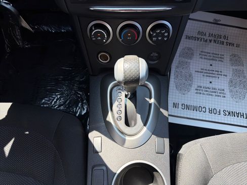 Used 2015 Nissan Rogue S FWD image 21