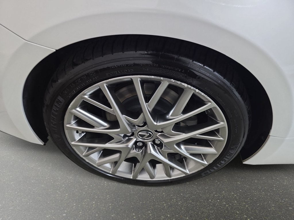 Used 2019 Lexus RC 350 w/ Premium Package RWD image 28