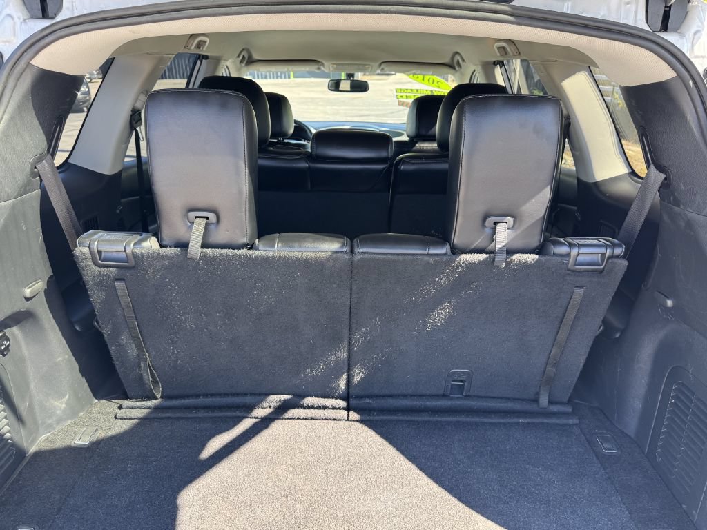 Used 2018 Nissan Pathfinder SL FWD image 12