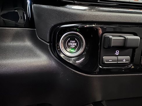 Certified 2022 Chevrolet Silverado 1500 ZR2 w/ Technology Package image 22