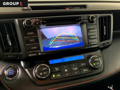 Used 2017 Toyota RAV4 SE image 26