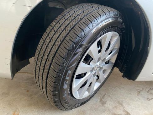 Used 2015 Nissan Sentra SV w/ Cold Weather Package image 11