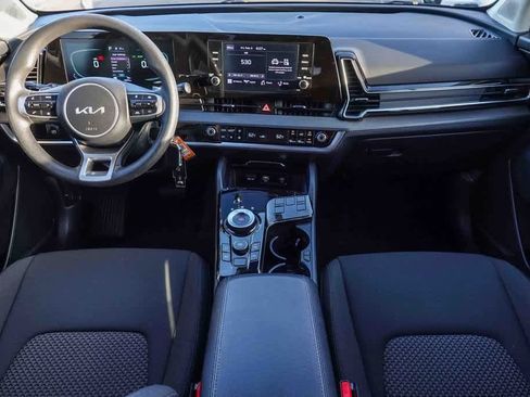 Certified 2024 Kia Sportage LX image 11