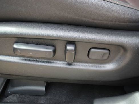 Used 2025 Honda Ridgeline Black Edition image 11