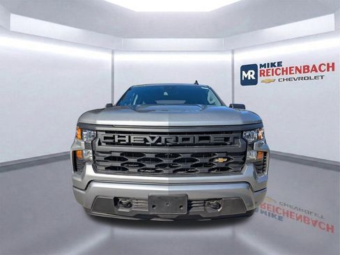 New 2025 Chevrolet Silverado 1500 Custom image 9