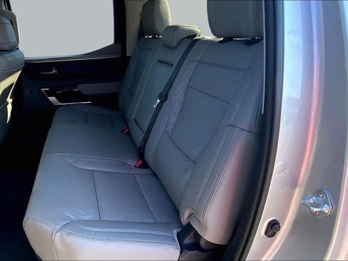 Used 2024 Toyota Tundra Limited AWD/4WD image 21