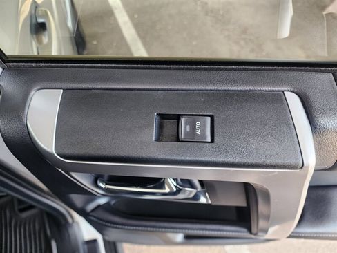 Used 2021 Toyota 4Runner SR5 RWD image 59