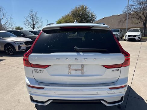 Certified 2023 Volvo XC60 B5 Plus w/ Climate Package image 6