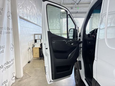New 2025 Mercedes-Benz Sprinter 2500 image 6