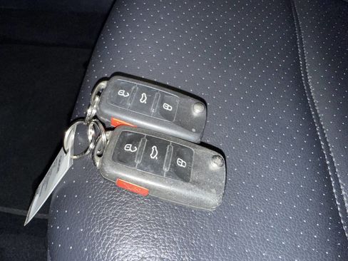 Used 2017 Volkswagen Jetta SEL image 15