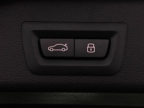 New 2026 BMW X5 M60i image 9