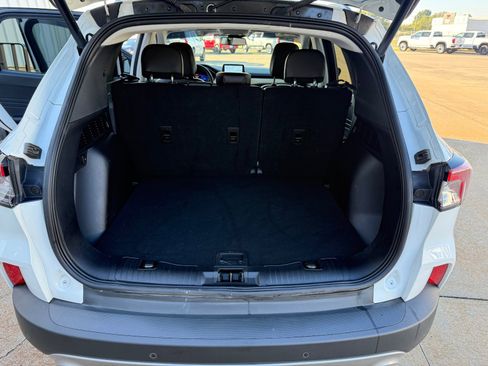 Used 2022 Ford Escape Titanium w/ Titanium Elite Package image 12