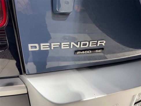 Used 2020 Land Rover Defender 110 SE image 24