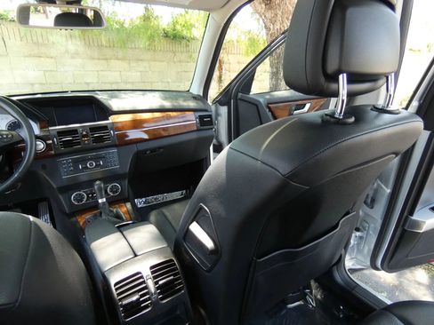Used 2012 Mercedes-Benz GLK 350 2WD image 43