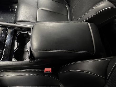 Used 2022 Jeep Grand Cherokee Overland w/ Luxury Tech Group IV image 21