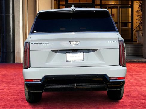New 2026 Cadillac Escalade IQL Luxury image 5