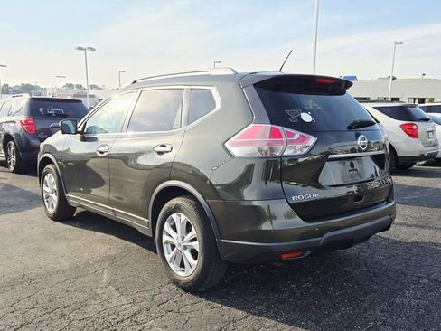 Used 2016 Nissan Rogue SV w/ SV Premium Package FWD image 3