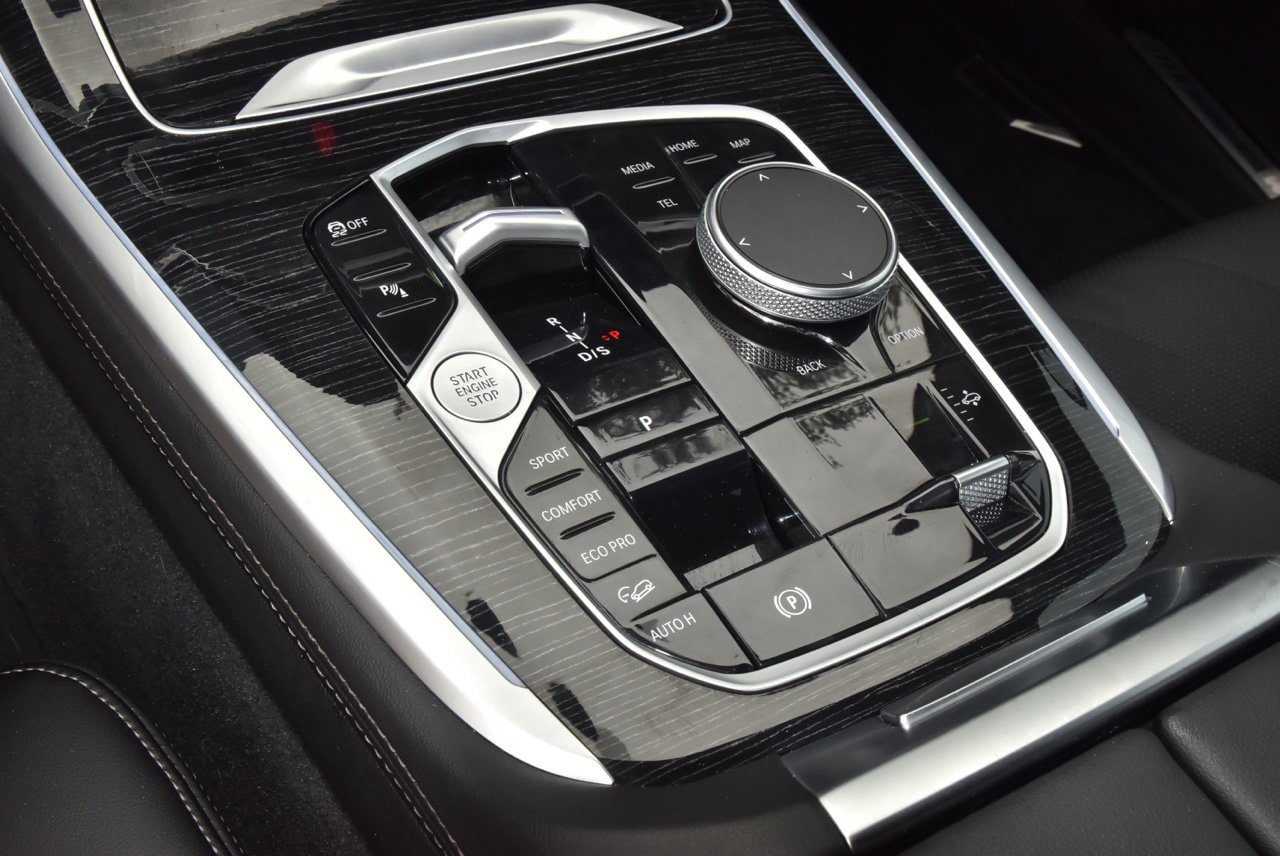 Used 2024 BMW X7 xDrive40i w/ M Sport Package AWD/4WD image 30
