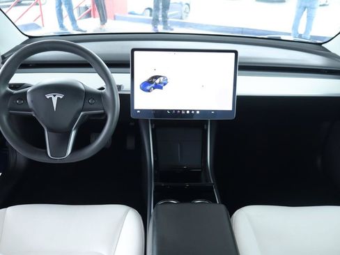 Used 2020 Tesla Model 3 Long Range AWD/4WD image 16