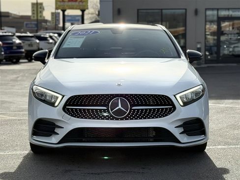 Used 2021 Mercedes-Benz A 220 4MATIC image 2